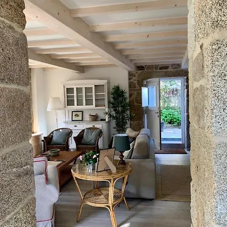 Exclusiva Casa En Canido Con Jardin Nyaraló *