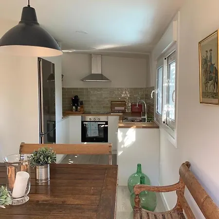 Exclusiva Casa En Canido Con Jardin Nyaraló